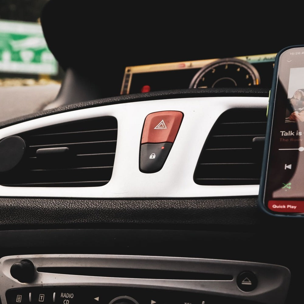 magnetic phone mount for car dashboard